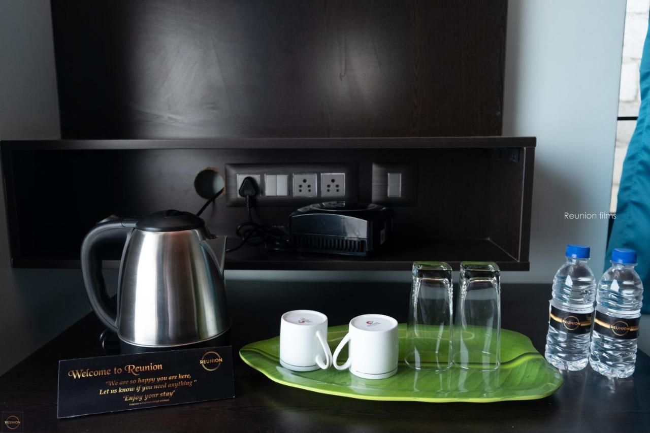 Reunion Ocean Tides Hotell Udupi Exteriör bild