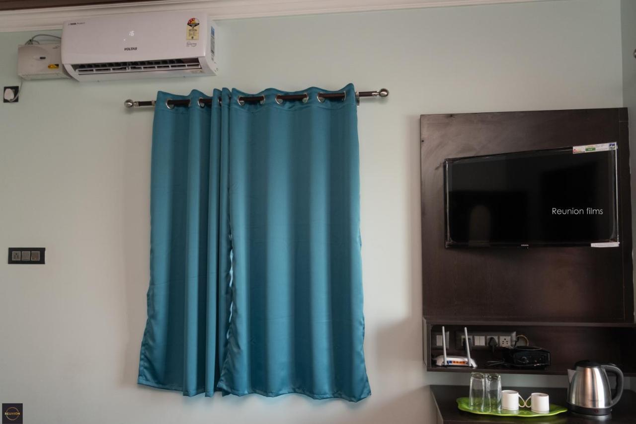 Reunion Ocean Tides Hotell Udupi Exteriör bild