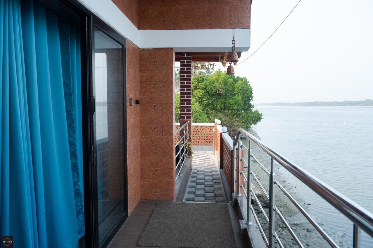 Reunion Ocean Tides Hotell Udupi Exteriör bild